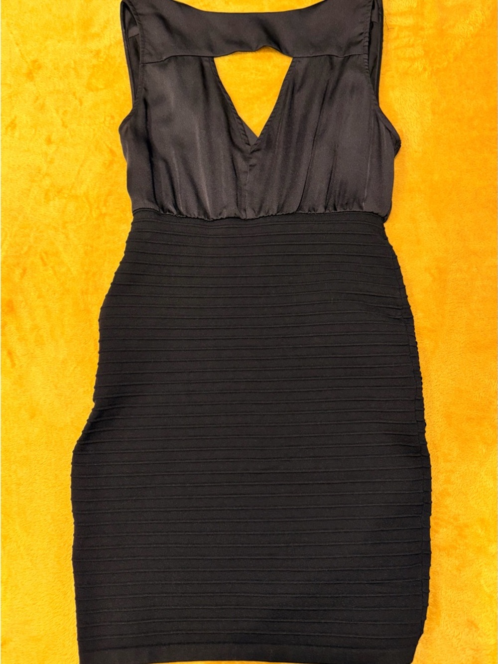 WOW couture Black Sequin Bodycon Style Cocktail Dress. H - Picture 5 of 12